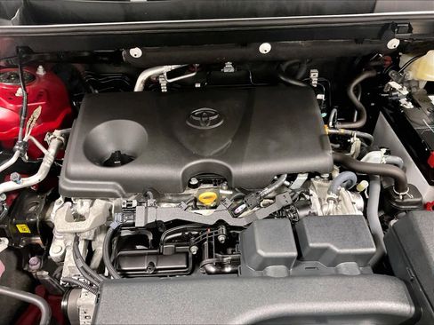 Certified 2023 Toyota RAV4 XLE w/ Convenience Package image 30