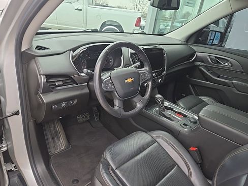 Used 2021 Chevrolet Traverse Premier w/ Redline Edition image 38
