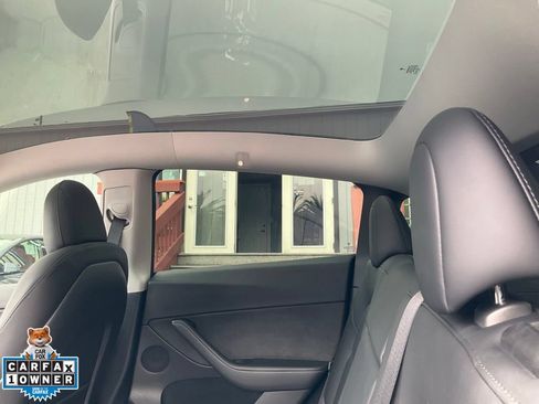 Used 2022 Tesla Model Y Performance AWD/4WD image 35