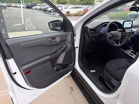 New 2026 Ford Escape Active w/ Cold Weather Package AWD/4WD image 9