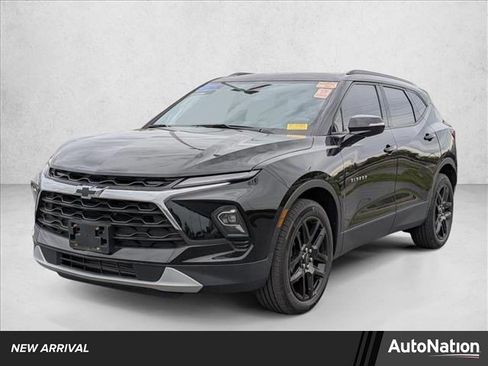 Used 2023 Chevrolet Blazer LT AWD/4WD image 1