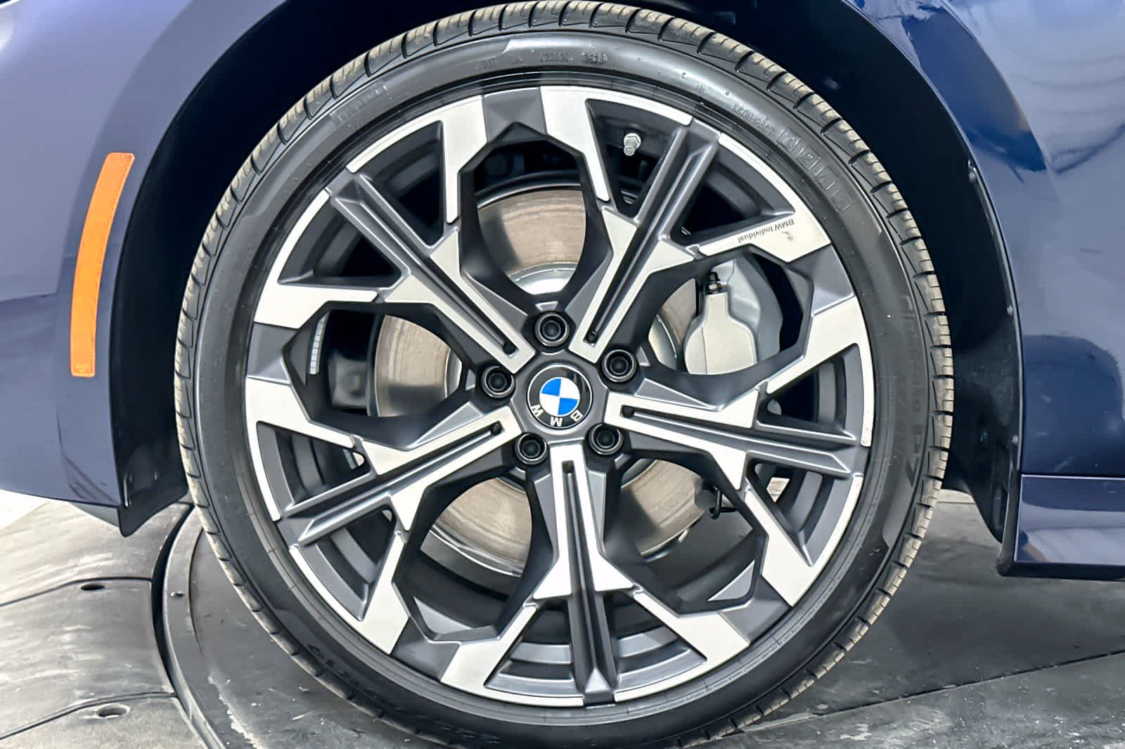 Used 2026 BMW 330i Sedan w/ Premium Package RWD image 24