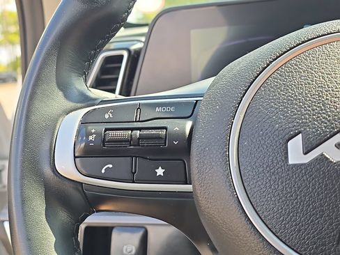 Certified 2024 Kia Sportage EX FWD image 11