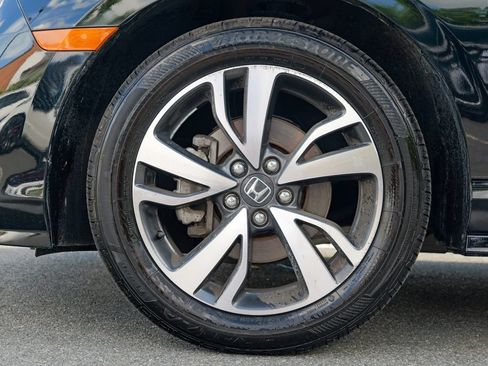 Used 2023 Honda Odyssey Touring image 12