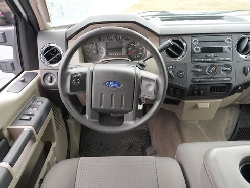 Used 2010 Ford F250 XLT AWD/4WD image 21