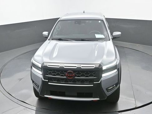 Used 2025 Nissan Frontier PRO-4X image 31
