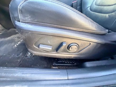 Used 2022 Hyundai Tucson Limited image 22