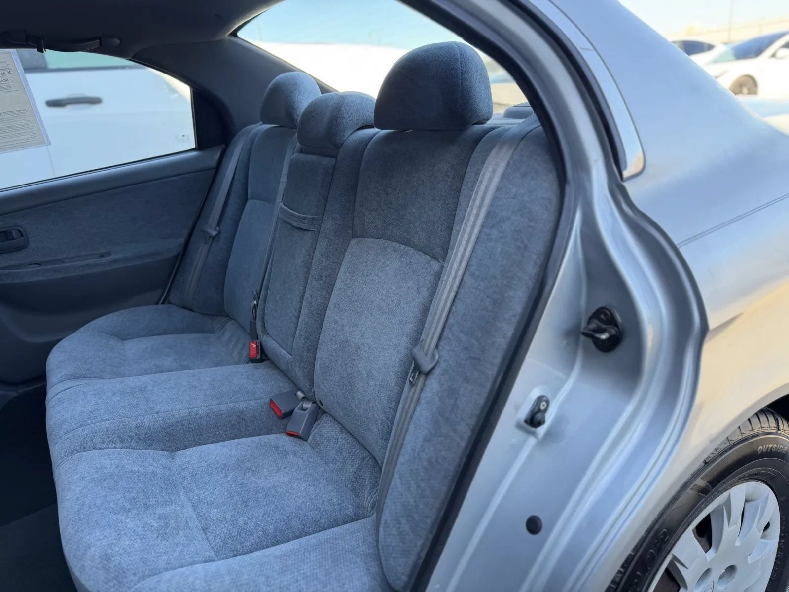 Used 2005 Kia Optima LX FWD image 15