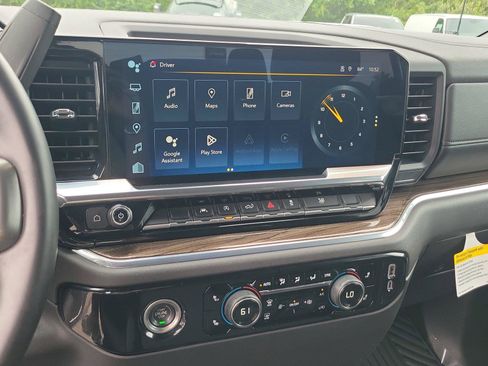 Used 2024 Chevrolet Silverado 1500 LT AWD/4WD image 31