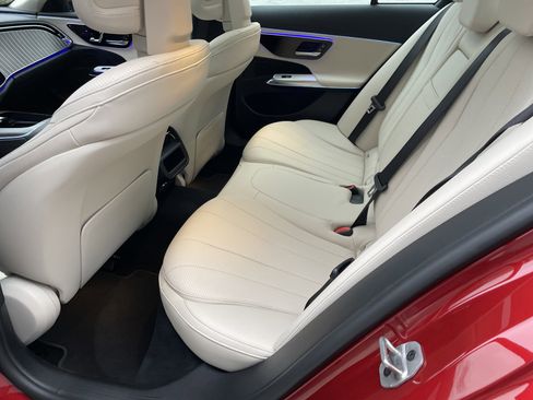 Certified 2024 Mercedes-Benz E 350 4MATIC Sedan image 39