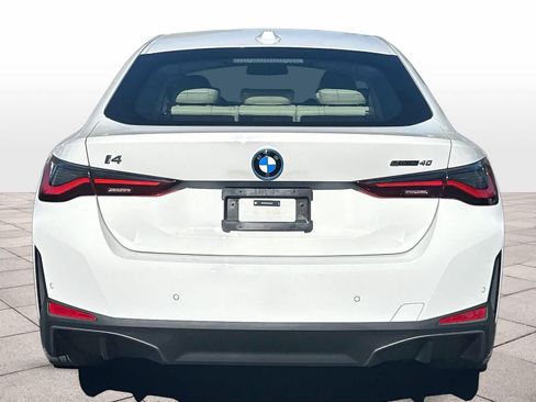 Used 2024 BMW i4 eDrive40 w/ Premium Package RWD image 8