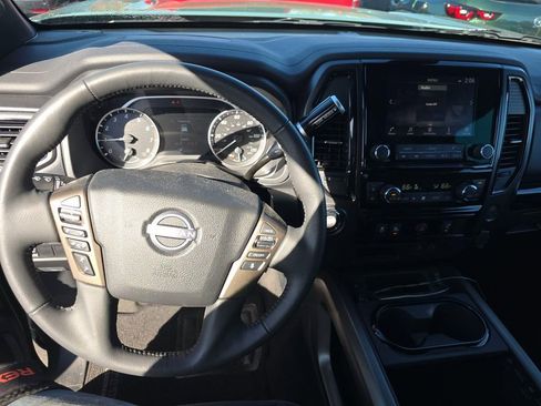 Used 2024 Nissan Titan SV w/ SV Bronze Edition Package image 11