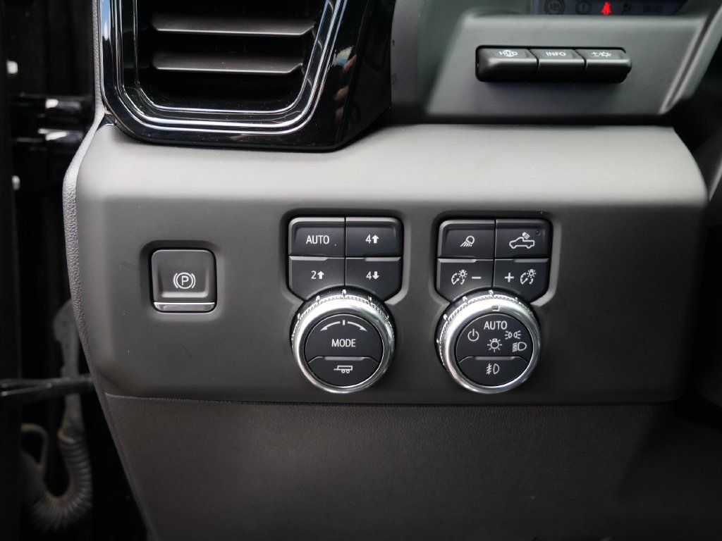 Used 2024 GMC Sierra 1500 AT4X AWD/4WD image 18