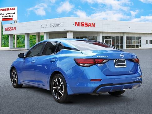Certified 2025 Nissan Sentra SV w/ All-Weather Package FWD image 3