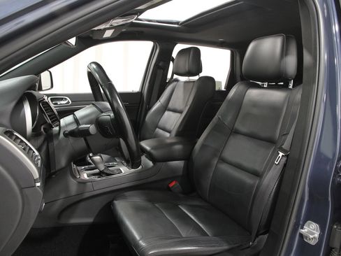 Used 2020 Jeep Grand Cherokee Limited image 5