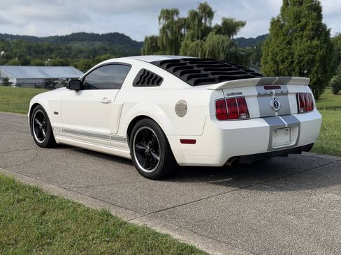 Used 2007 Ford Mustang GT RWD image 30