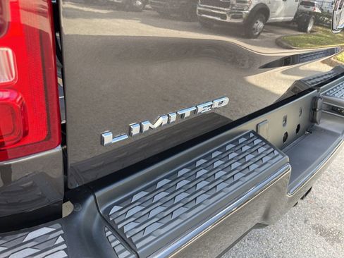 New 2023 RAM 2500 Limited image 18