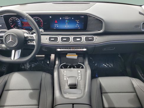 New 2026 Mercedes-Benz GLS 450 4MATIC image 18