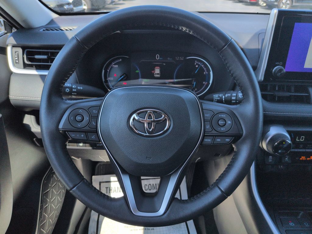 Certified 2025 Toyota RAV4 XLE w/ Convenience Package AWD/4WD image 14