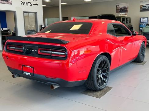 Certified 2018 Dodge Challenger R/T Scat Pack w/ Dynamics Package RWD image 36
