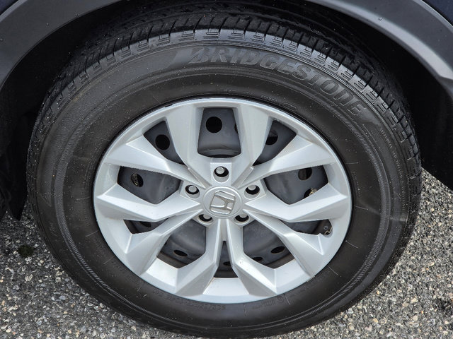 Used 2025 Honda CR-V LX image 16