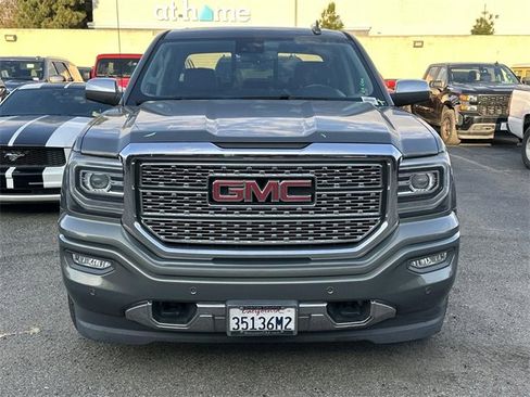 Used 2018 GMC Sierra 1500 Denali w/ Denali Ultimate Package image 2