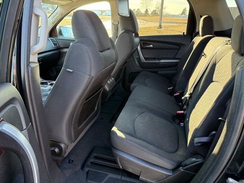 Used 2009 GMC Acadia SLE FWD image 15