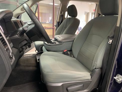 Used 2015 RAM 1500 Express RWD image 8