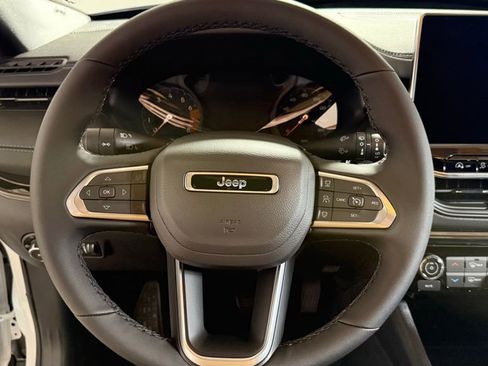 New 2026 Jeep Compass Limited image 19