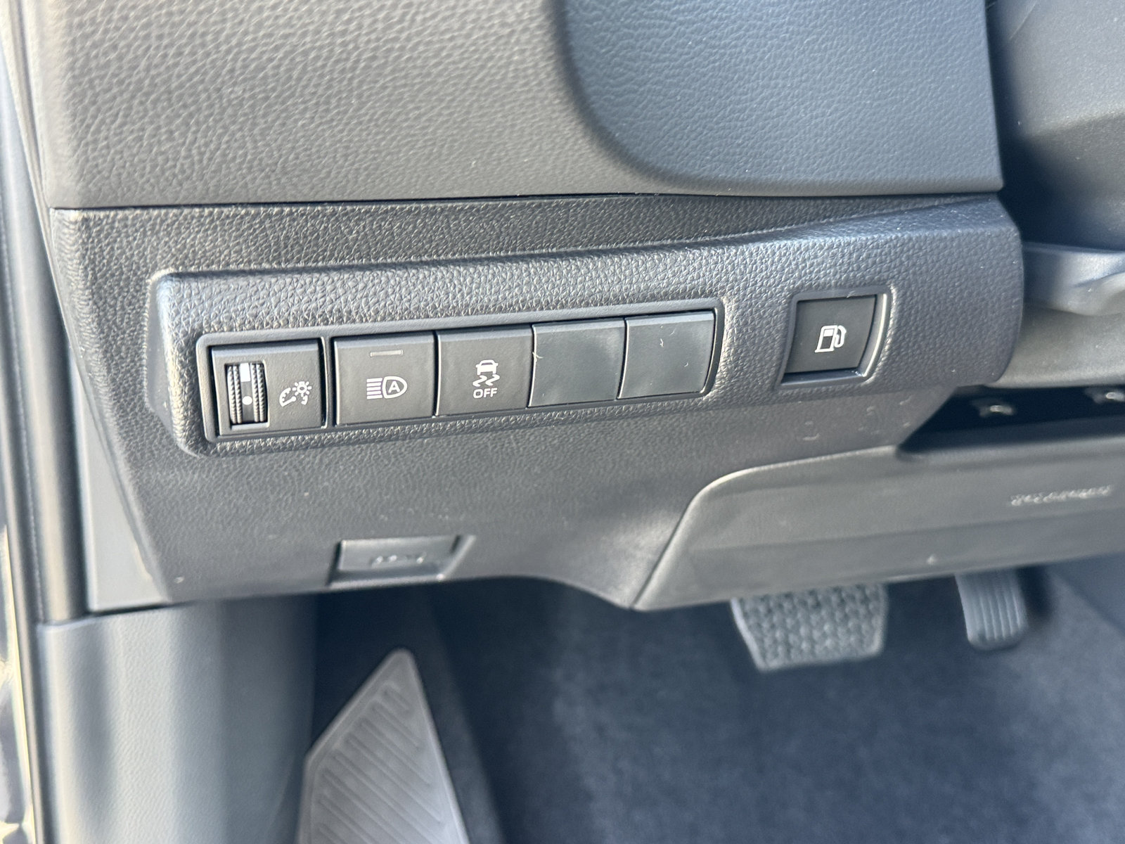 New 2027 Toyota Corolla SE FWD image 17