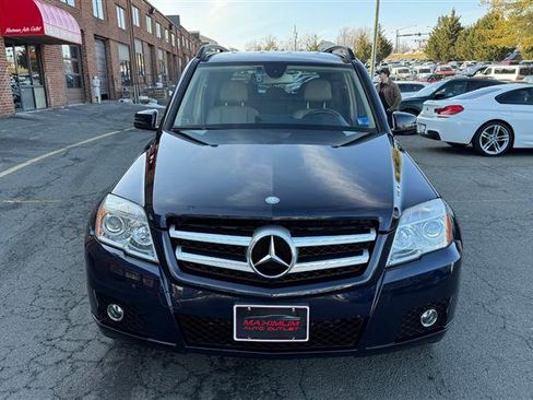 Used 2011 Mercedes-Benz GLK 350 4MATIC image 2