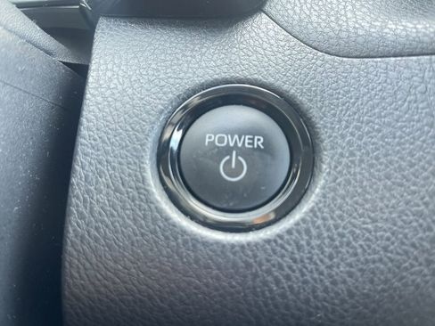 Used 2025 Toyota Camry LE w/ Convenience Package image 11