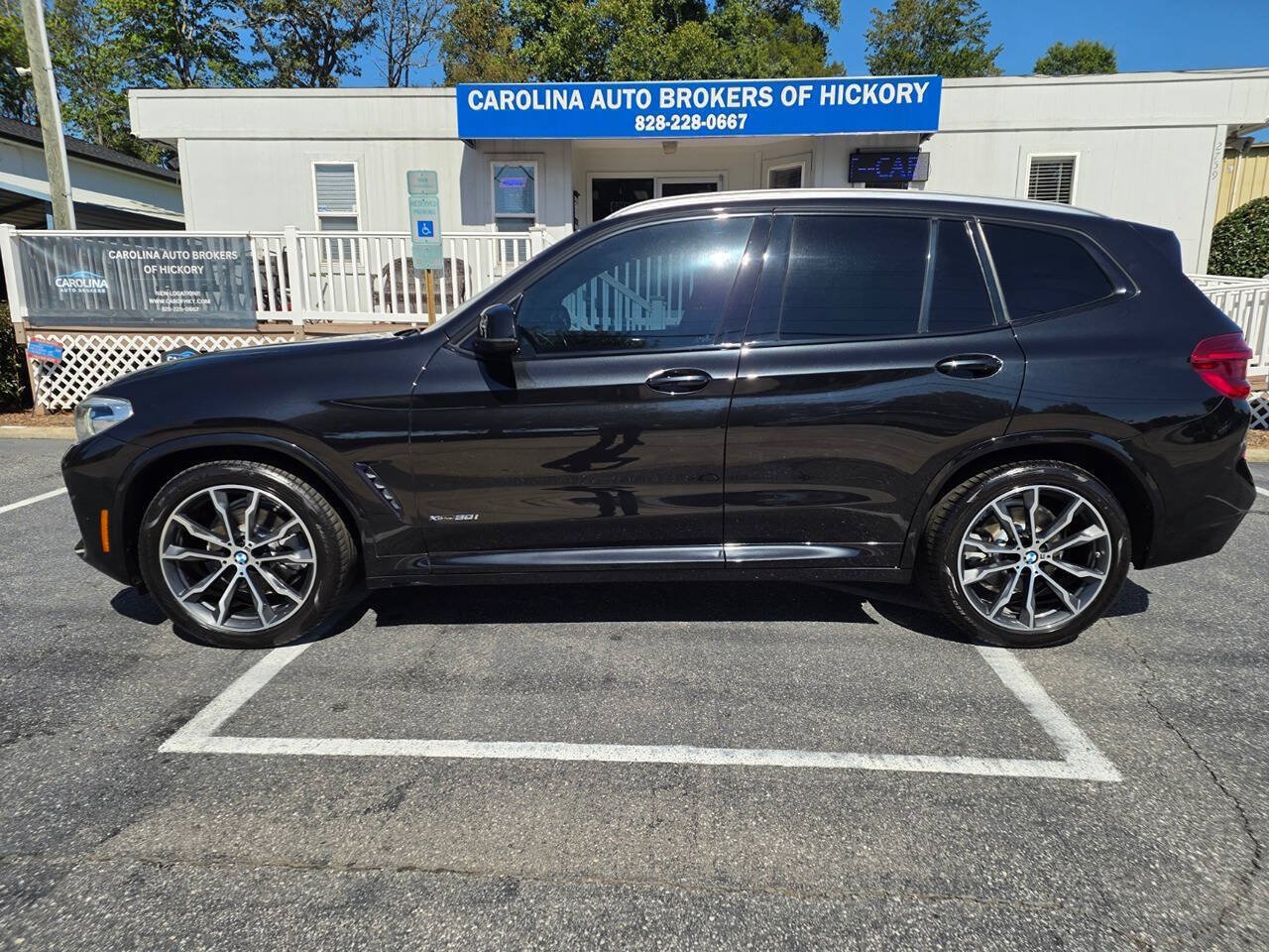 Used 2018 BMW X3 xDrive30i w/ M Sport Package AWD/4WD image 3