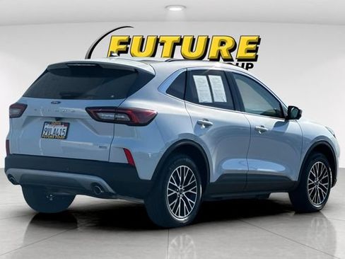 Used 2025 Ford Escape SE w/ PHEV Premium Package FWD image 3