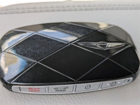 New 2025 Genesis G70 2.5T image 35