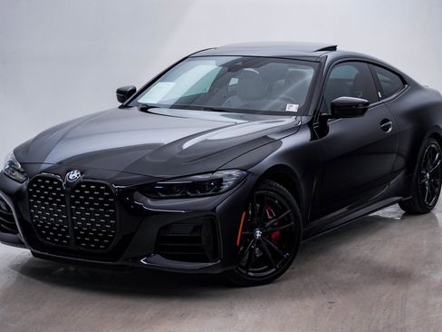 Used 2023 BMW 440i xDrive Coupe w/ Premium Package image 3