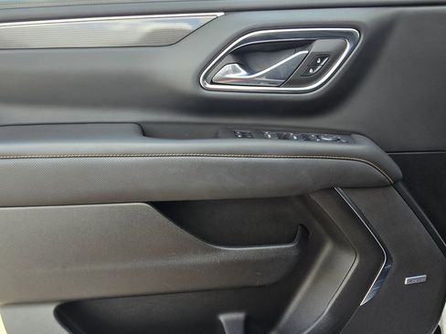 Used 2024 GMC Yukon XL AT4 w/ AT4 Premium Package image 14