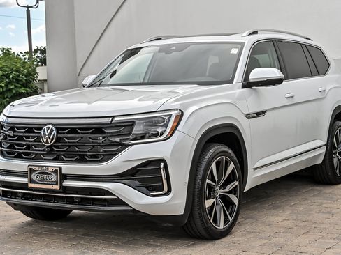 Used 2026 Volkswagen Atlas SEL Premium R-Line AWD/4WD image 5