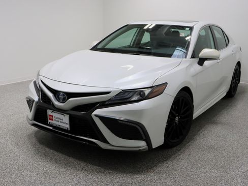 Certified 2022 Toyota Camry XSE w/ Cold Weather Package image 2