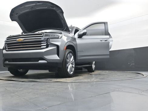 Certified 2024 Chevrolet Tahoe High Country w/ Premium Package image 56