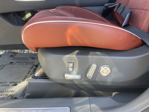 Used 2024 Lincoln Nautilus Black Label image 24