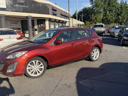 Used 2011 MAZDA MAZDA3 s Grand Touring w/ Tech Pkg FWD image 3