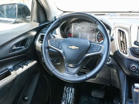 Used 2021 Chevrolet Equinox LT w/ Driver Convenience Package FWD image 15