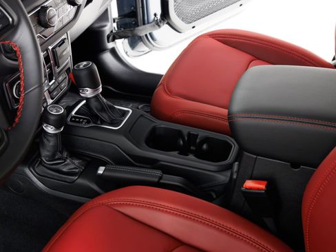 Used 2024 Jeep Wrangler Unlimited Rubicon 392 image 24