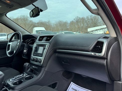 Used 2016 GMC Acadia SLE image 21