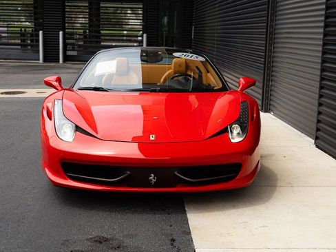 Used 2015 Ferrari 458 Spider RWD image 7