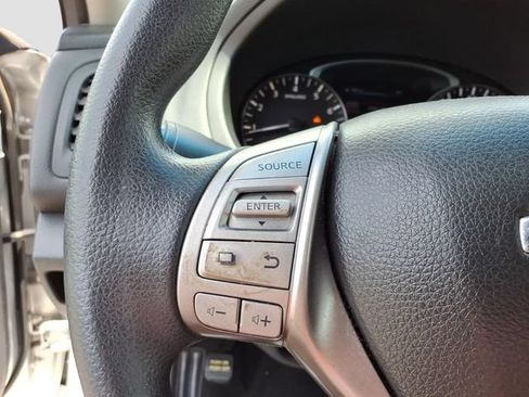 Used 2014 Nissan Altima 2.5 S w/ Display Audio Package FWD image 19