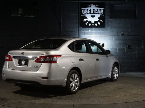 Used 2014 Nissan Sentra SV FWD image 6