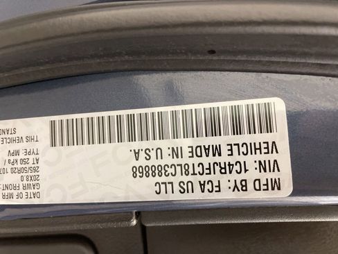 Used 2020 Jeep Grand Cherokee High Altitude AWD/4WD image 31