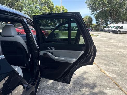 Used 2023 BMW X5 sDrive40i w/ Premium Package RWD image 19